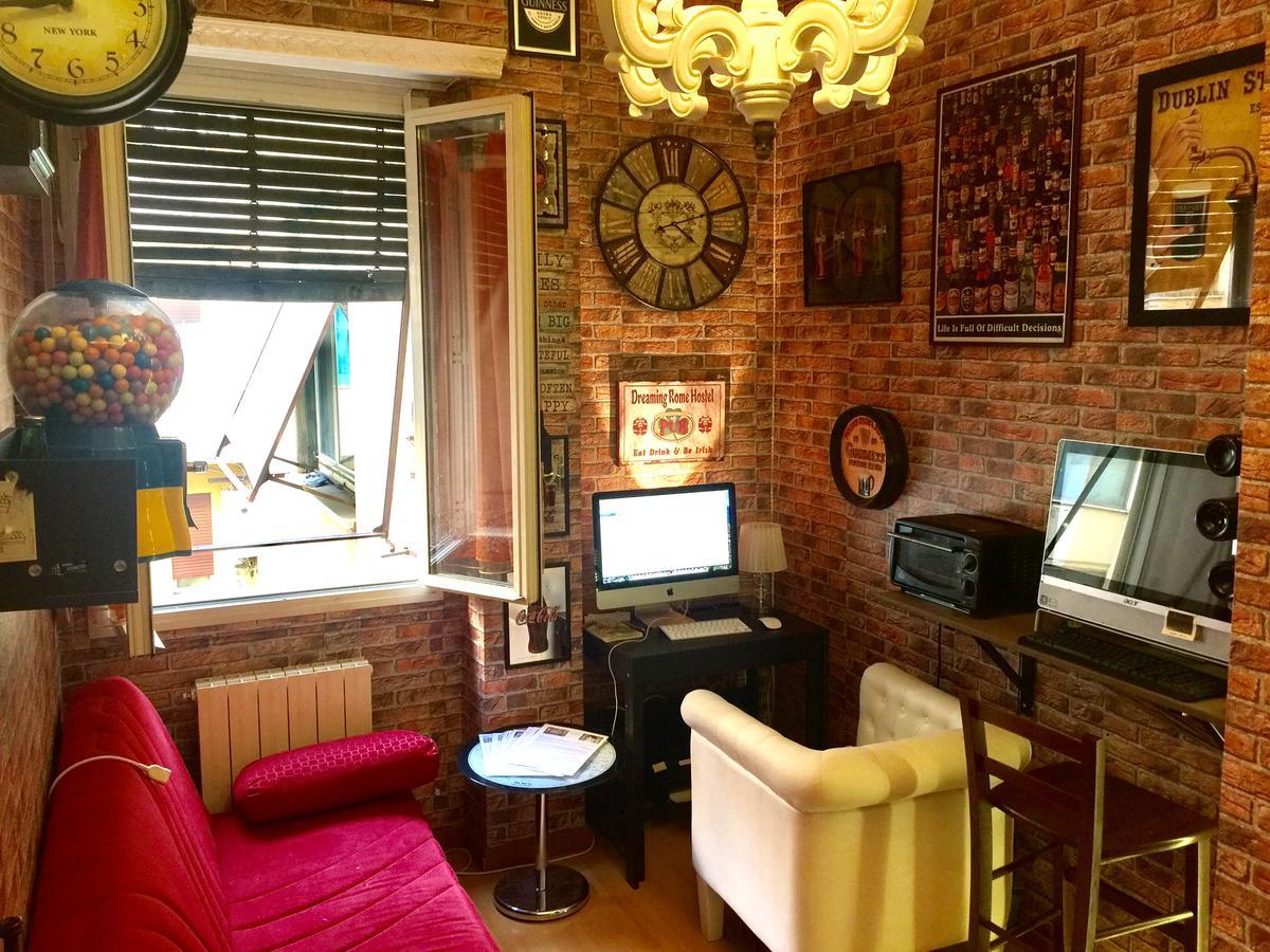 Dreaming Rome - Hostel Bagian luar foto